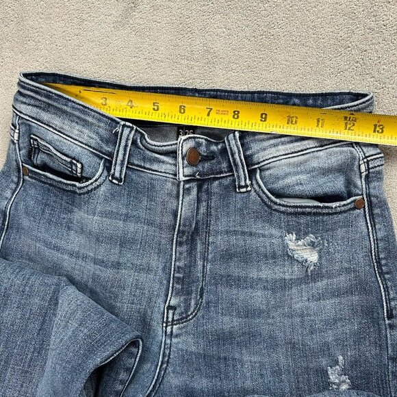 Judy Blue Jeans Womens 3 / 26 Boyfriend Fit Medium Wash Stretch Denim Distressed - Picture 7 of 16